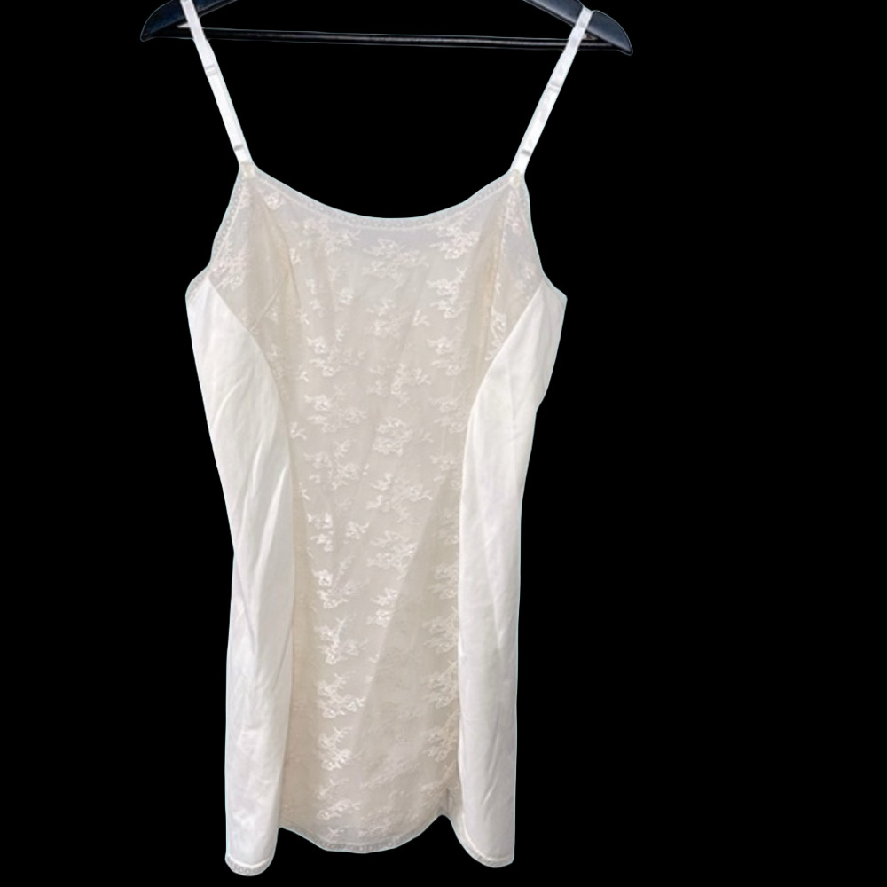 Vintage 1960s Henson Kickernick Short Sheer Scalloped Lace Nylon Slip Size 34